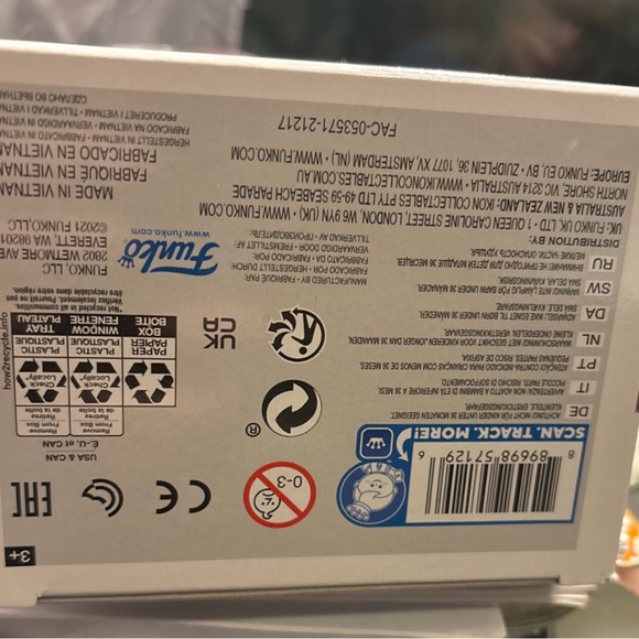 Funko Christmas gingerbread scarlet witch/Wanda new inbox - Picture 6 of 6